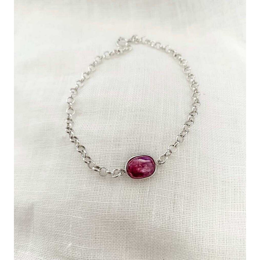 Silver bracelet with ruby stone